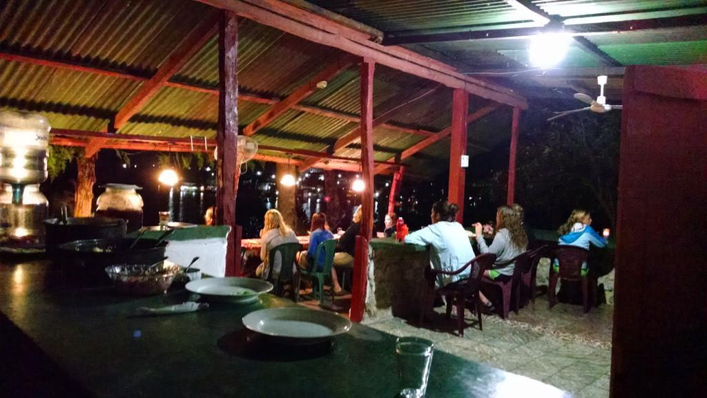 Zapote Tree Inn Flores Eksteriør bilde