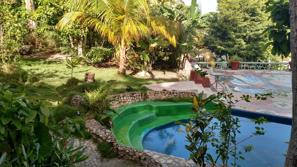 Zapote Tree Inn Flores Eksteriør bilde